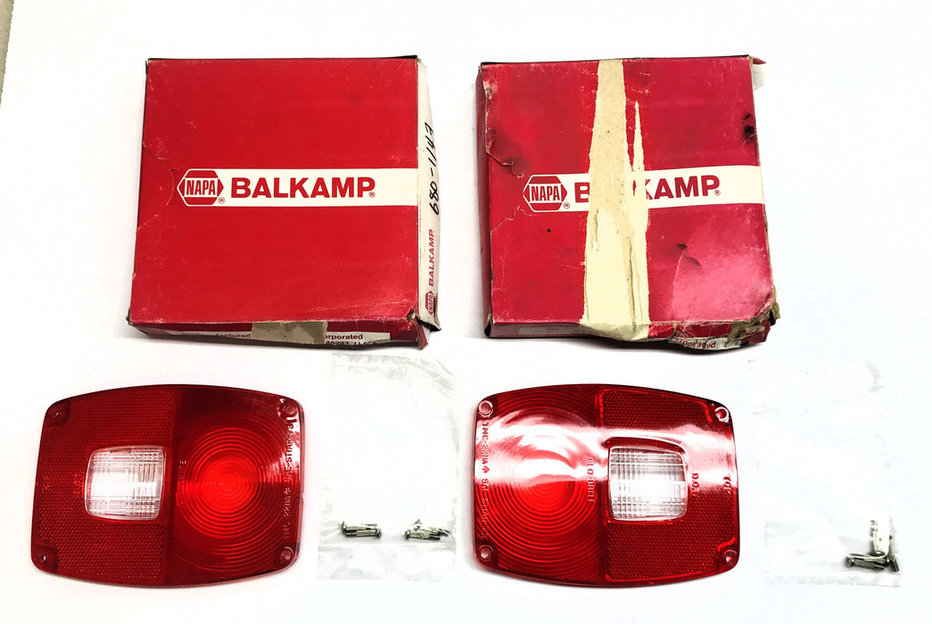 Napa Taillight Lens W/ Hardware 680-1147 [Lot of 2] NOS