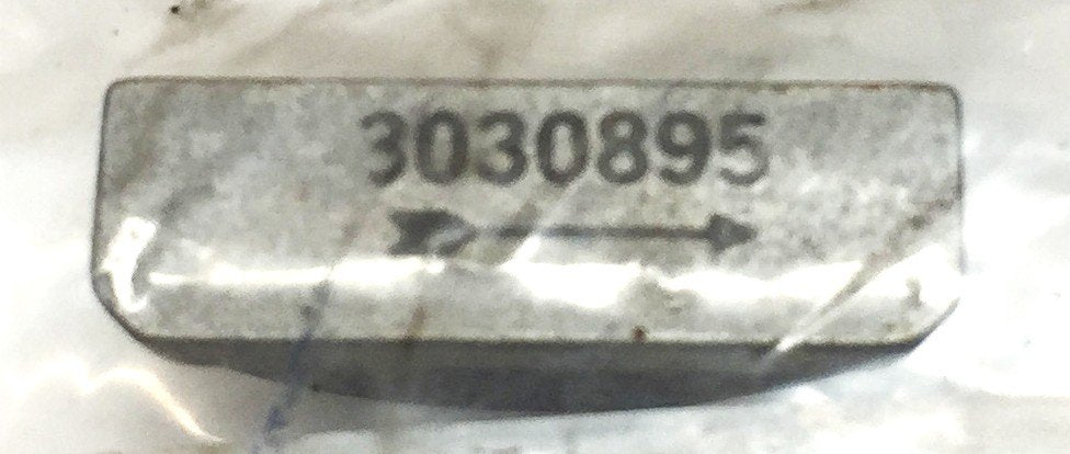 Cummins Offset Woodruff Key 3030895 NOS