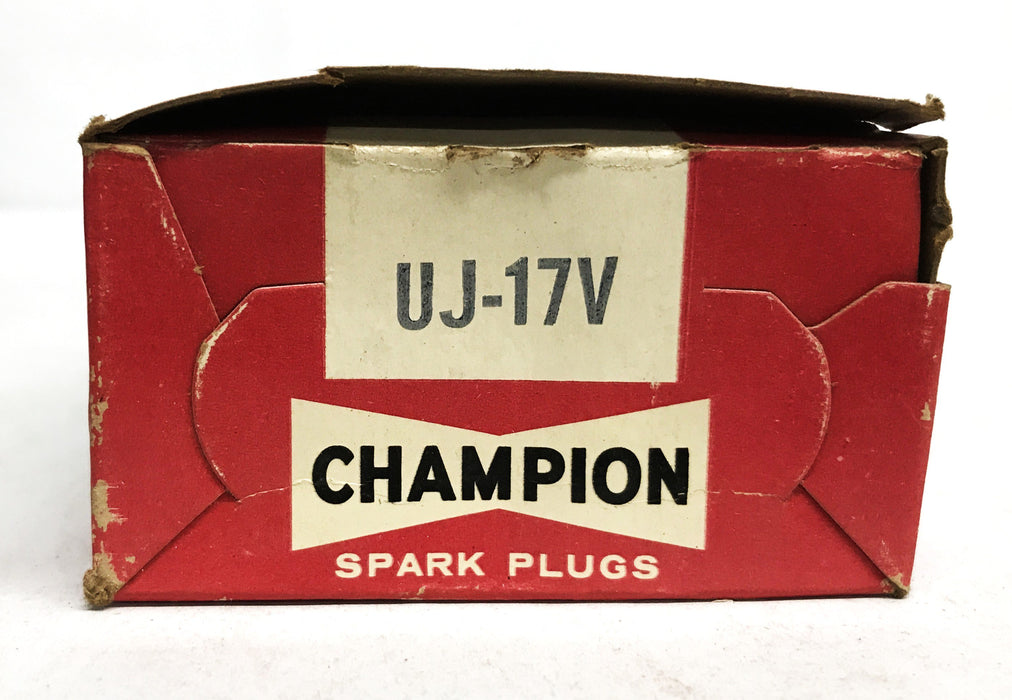 Champion Spark Plug UK-17V [Lot of 8] NOS