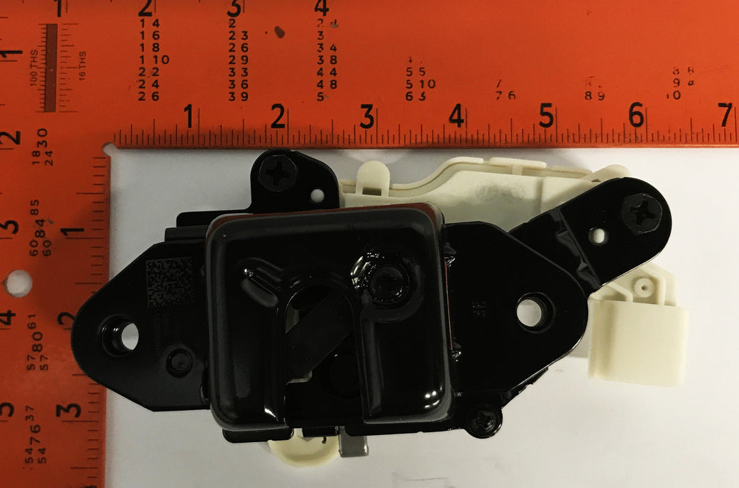 GM Tailgate Latch Assembly 85530793 NOS