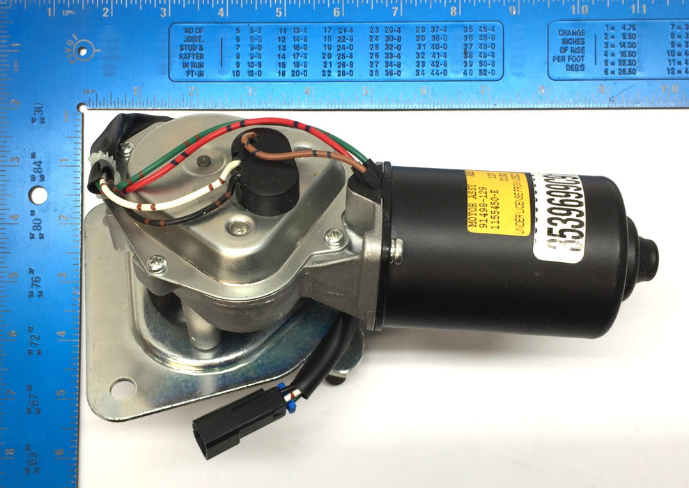 International Windshield Wiper Motor 3539699C91 NOS