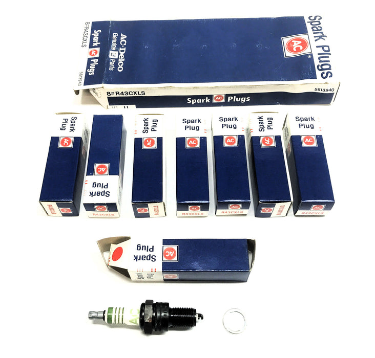 ACDelco Box of (8) Green Striped Spark Plugs R43CXLS (5613940) Vintage NOS
