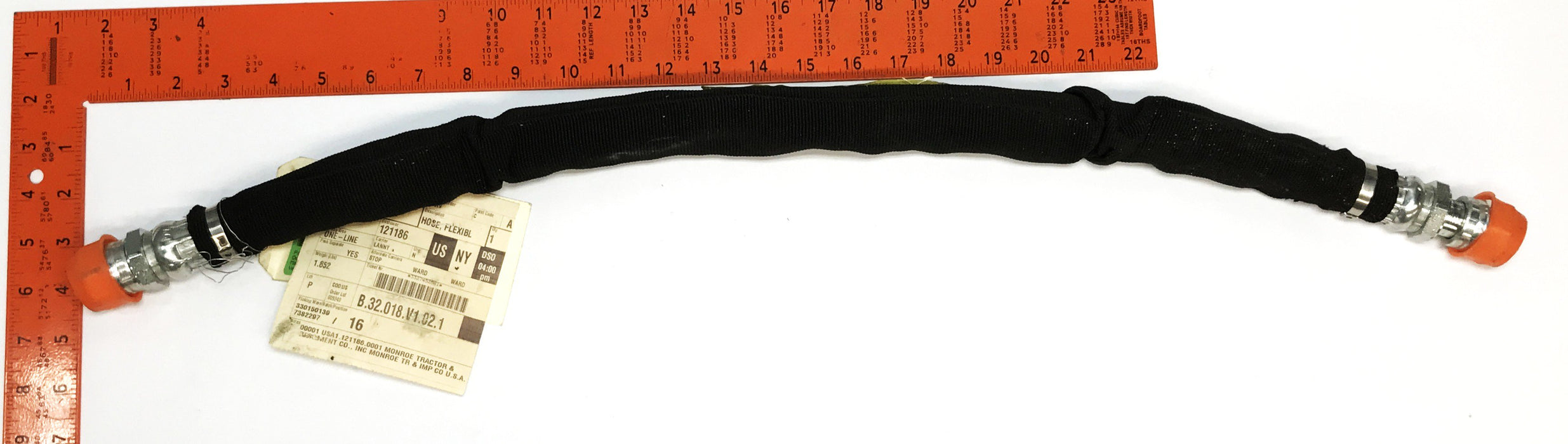 Case Flexible Hydraulic Hose Assembly 84300560 NOS