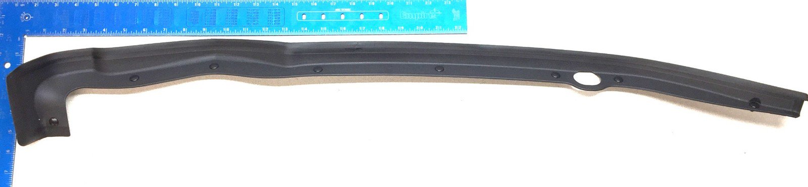 Ford Parts Weatherstrip ML3Z-1628125-A NOS