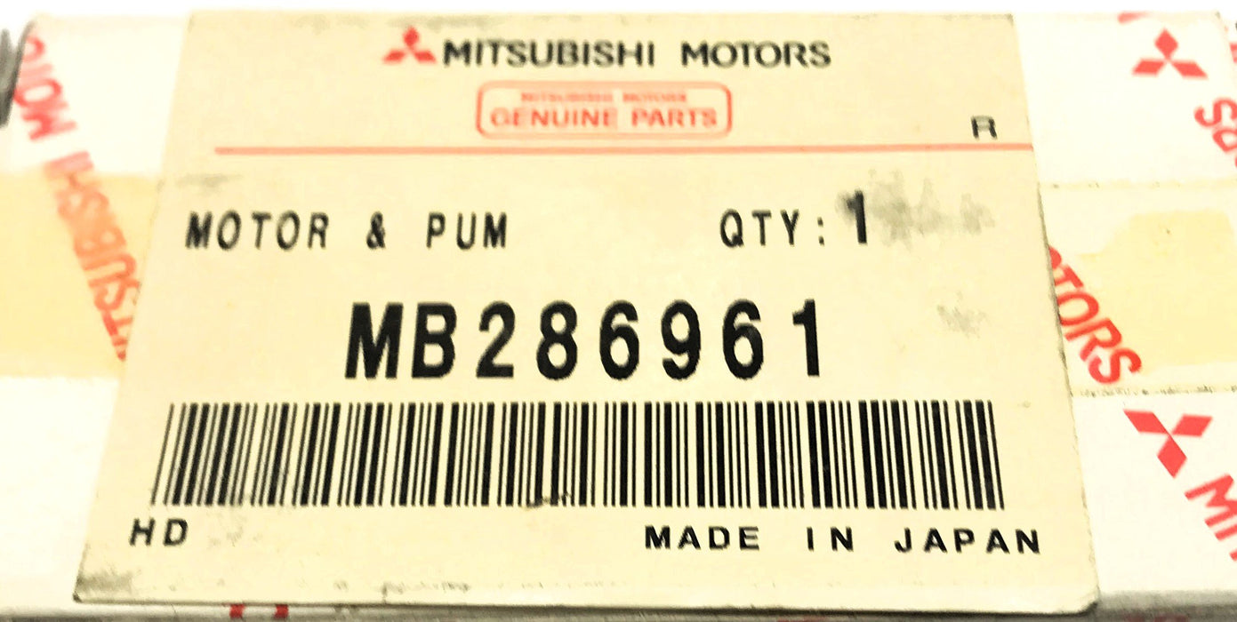 Mitsubishi Denso Washer Pump MB286961 (060210-1480) NOS