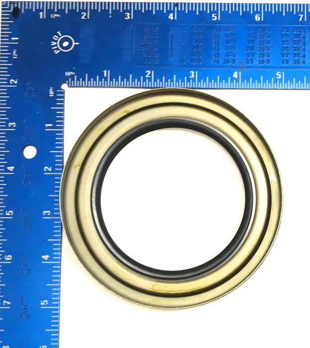 Mitsubishi Fuso Oil Seal MB308965 NOS