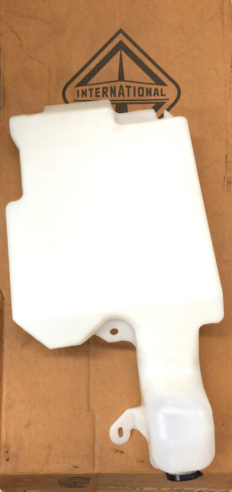 International Truck and Engine Fluid Reservoir 2033902C92 NOS