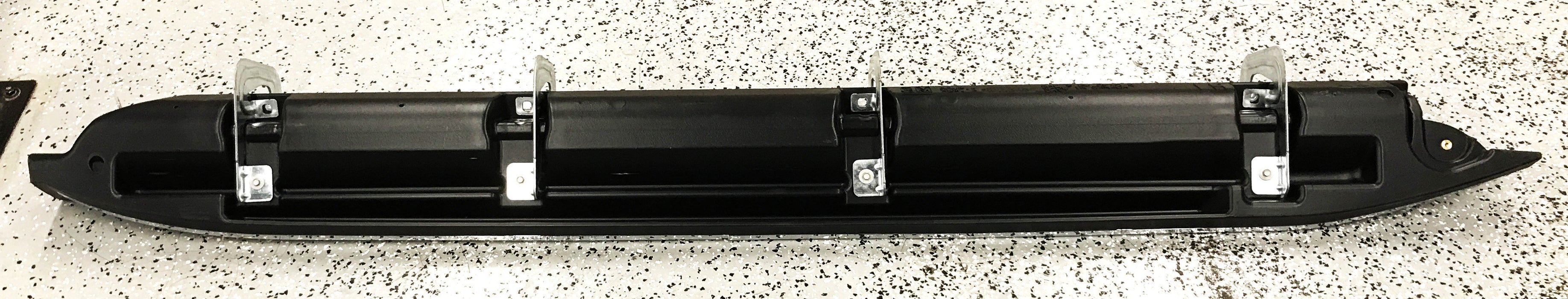 GM Driver Side Running Board 22813704 NOS