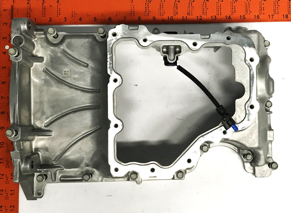 GM OEM Oil Pan 25206258 NOS