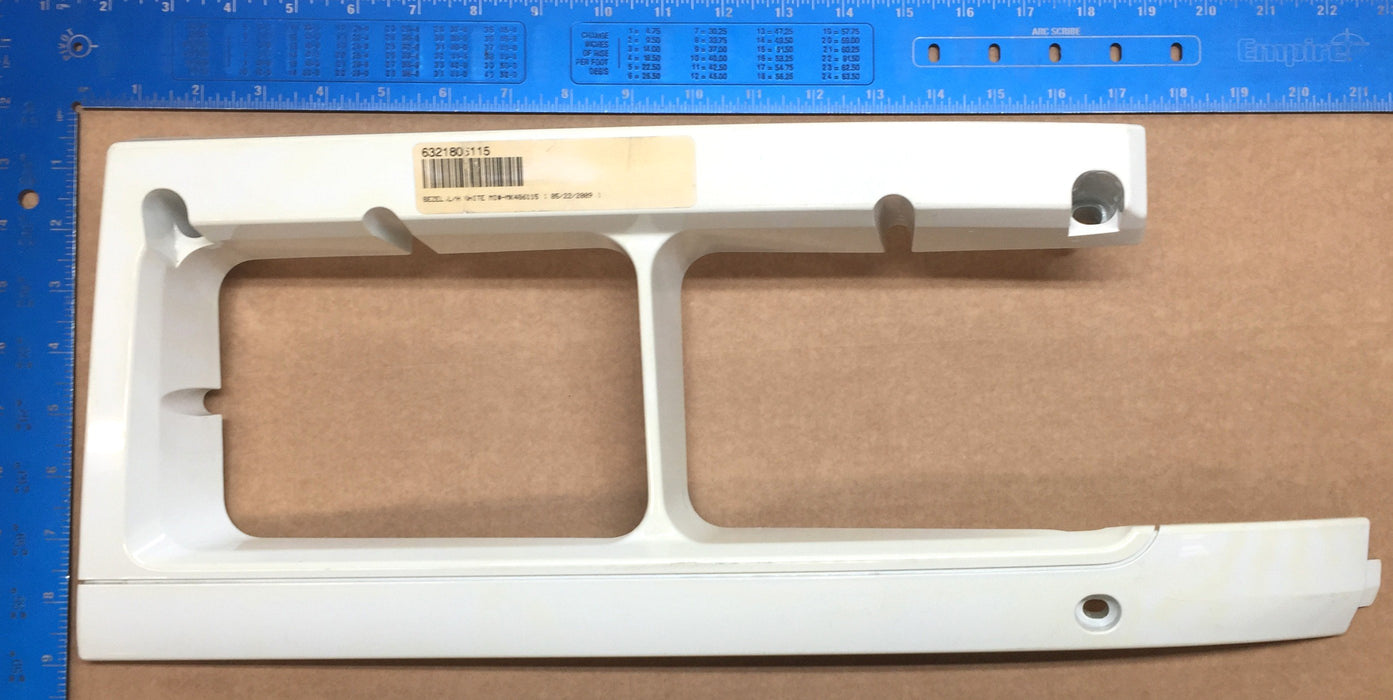 Mitsubishi Fuso Headlight Bezel MK486115 NOS
