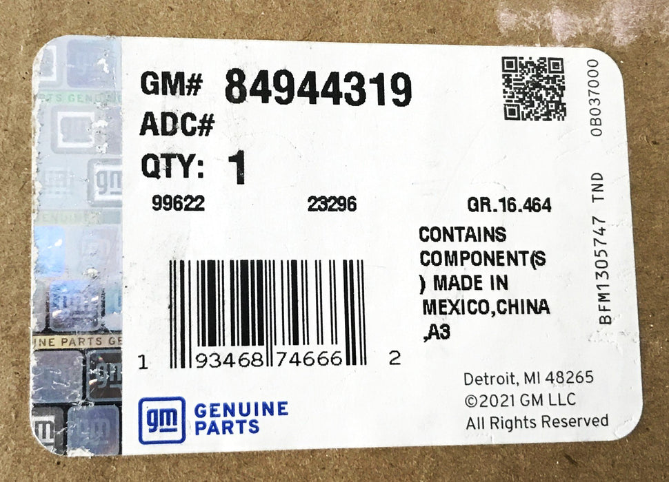 GM Sliding Window Assembly 84944319 NOS