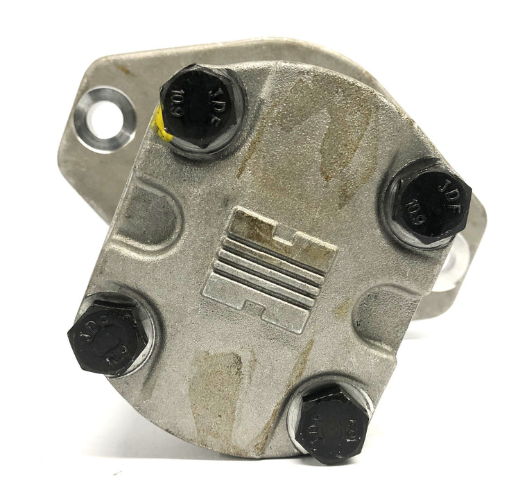 Total Source Hydraulic Pump 9727100700 NOS