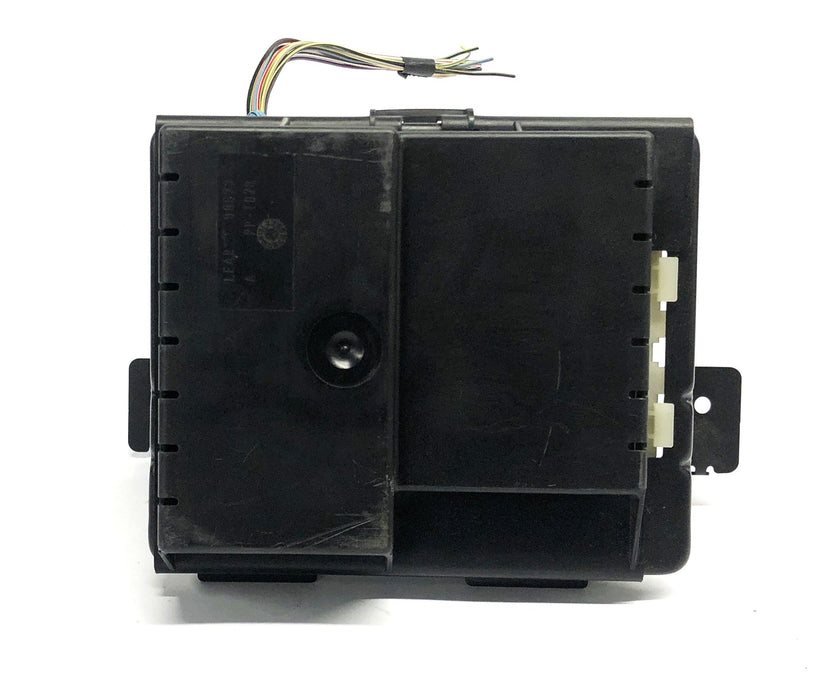 Lear Police Auxiliary Junction Box Kit For Ford Crown Victoria 90673 NOS - GTS EXCLUSIVE