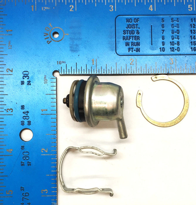ACDelco/GM Fuel Pressure Regulator 217-3073 (89060420) NOS
