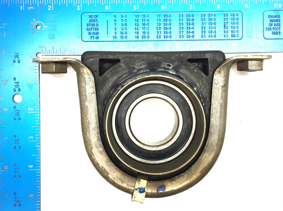 General Motors/GM Front Bearing Support 88935922 NOS