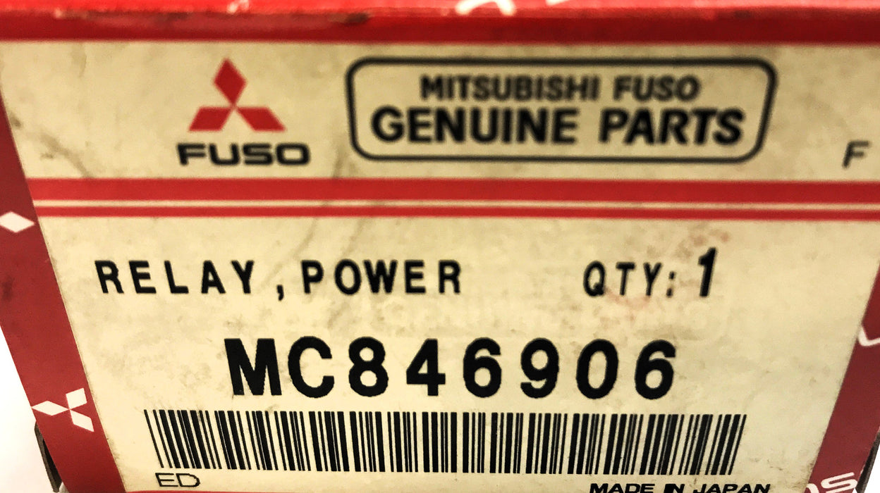 Mitsubishi Fuso 12V Relay MC846906 (056700-7202) NOS
