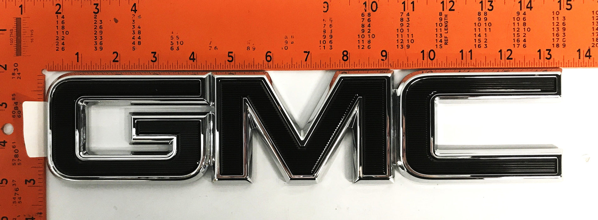 GM "GMC" Black Emblem Set 84395038 NOS