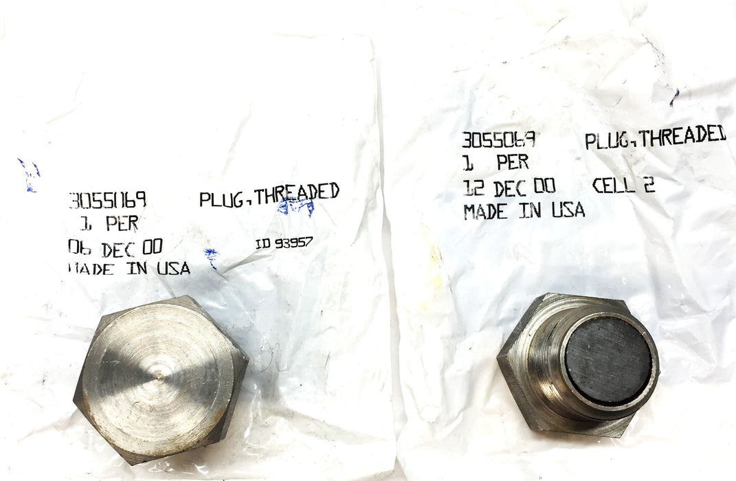 Cummins Magnetic Oil Pan Drain Plug 3055069 [Lot of 2] NOS