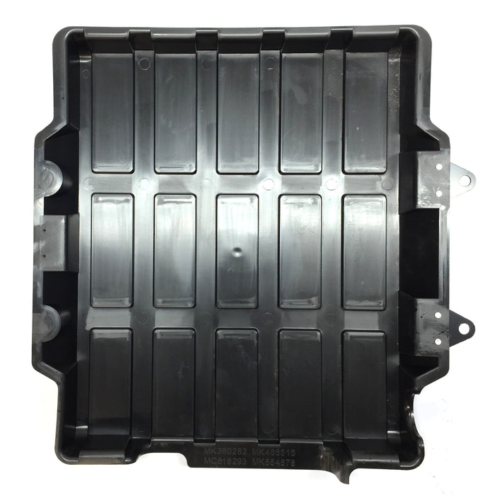 Mitsubishi Fuso Battery Cover MK466515 NOS