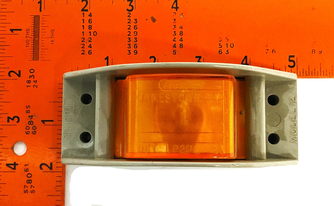 Truck-Lite Amber Deflector Mount Light 12003Y [Lot of 4] NOS