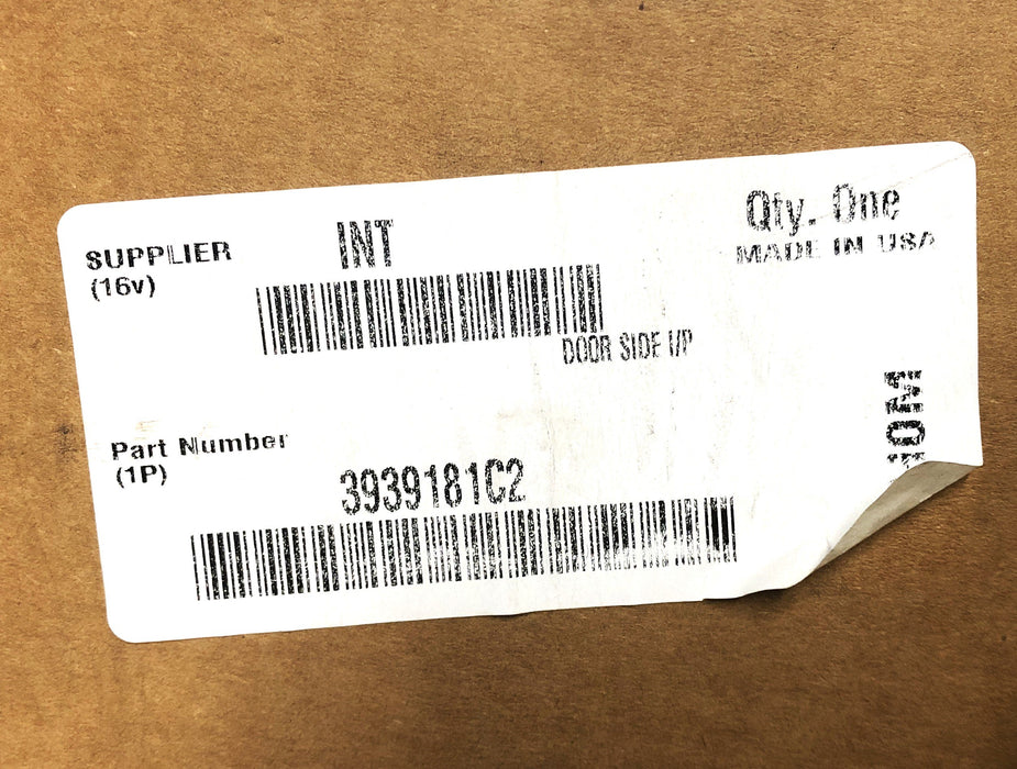 International Door Side Instrument Panel 3939181C2 (3587675C97) NOS
