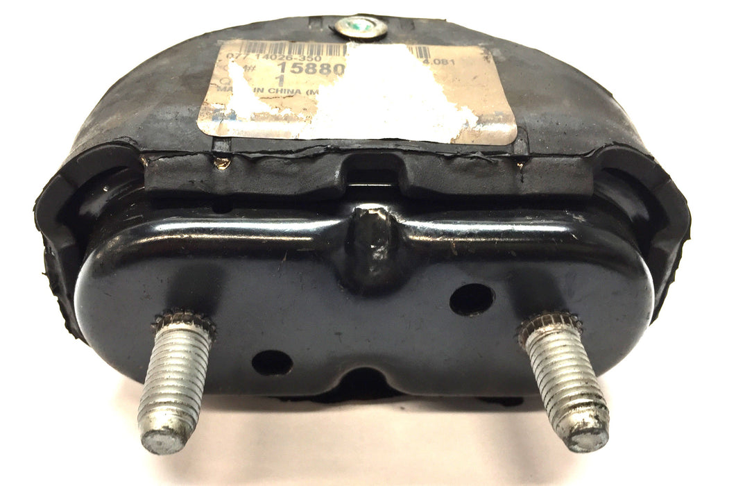 General Motors Transmission Mount 15880685 NOS