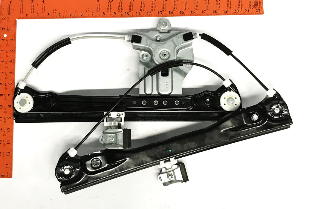 GM Window Regulator Assembly 95382557 NOS