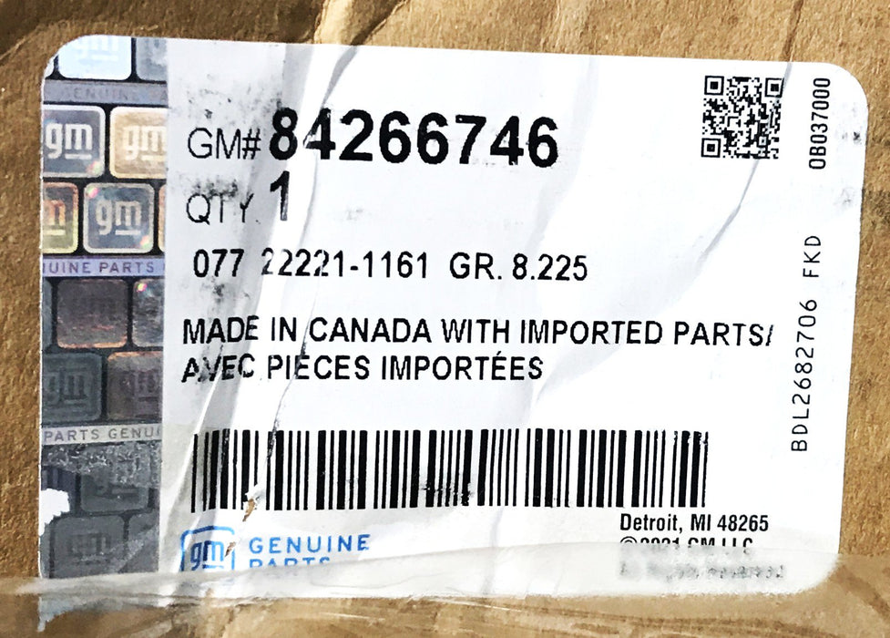 GM Cab Running Board Step Bar 84266746 NOS
