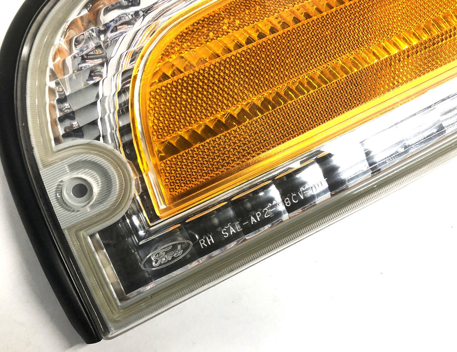 Ford RH Lamp Assembly XW7Z-15A201-ABCP NOS