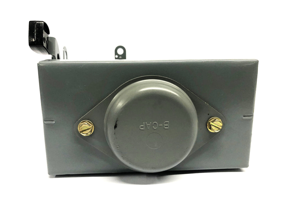 Square D 30A 240V General Duty Safety Switch DU221RB USED
