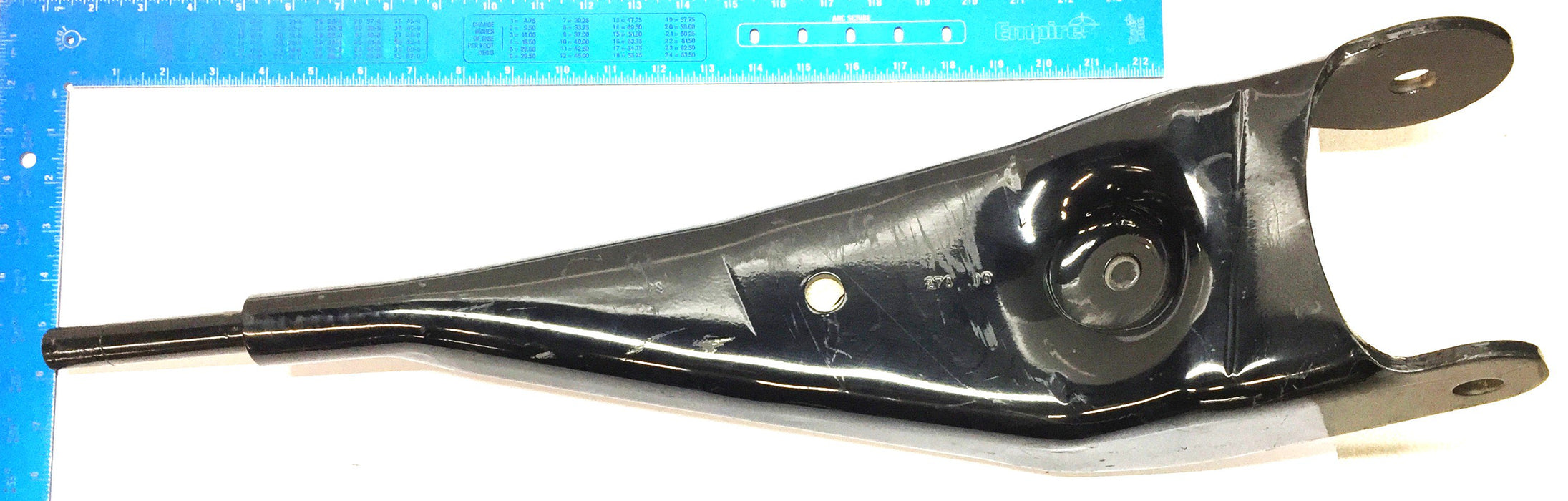 Ford RH Radial Arm F6UZ-3A360-BA NOS