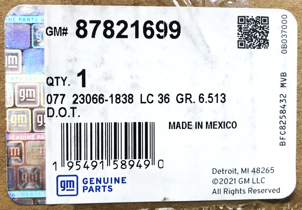 GM OEM Steering Wheel 87821699 NOS