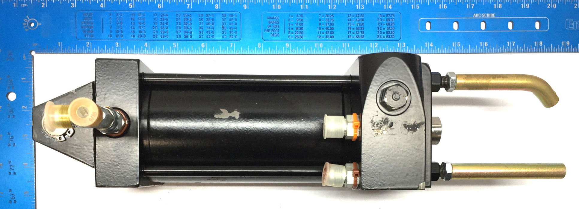 LIFT-U Lift Cylinder 1H000077787 (3.25BB3LLTS19AC5) 1250 PSI NOS