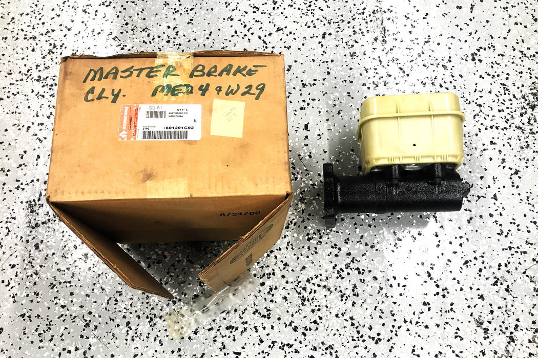 International Master Brake Cylinder 1691291C92 NOS
