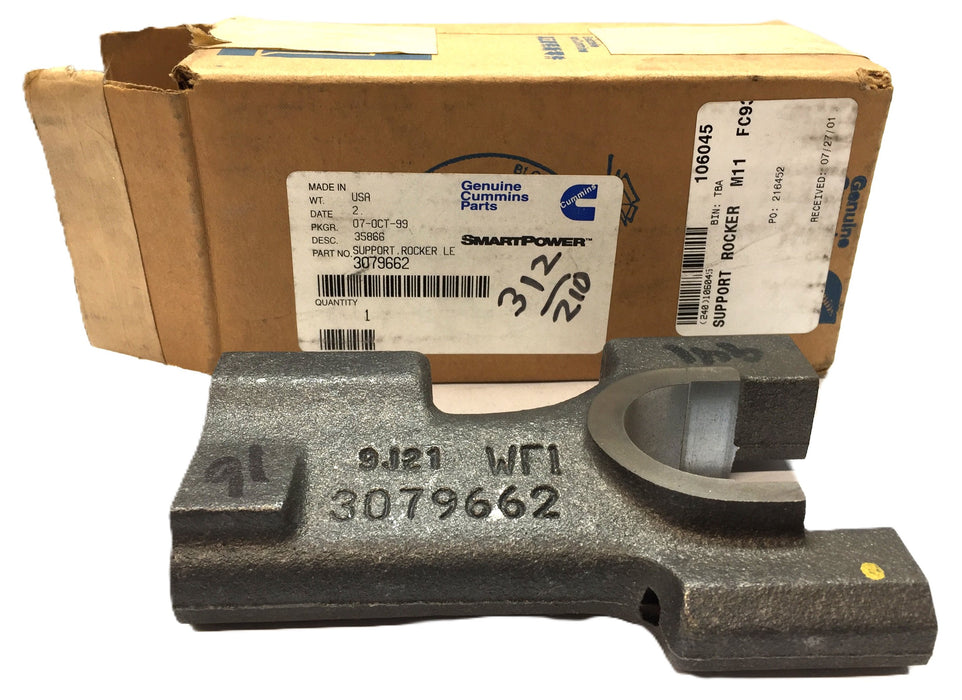 Cummins M11 Rocker Support 3079662 NOS