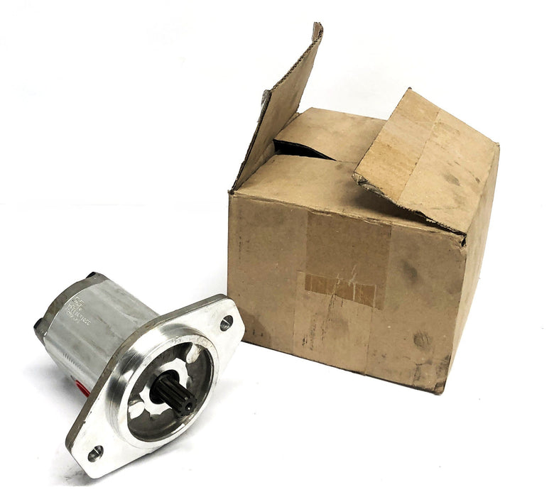 Total Source Hydraulic Pump 9727100700 NOS