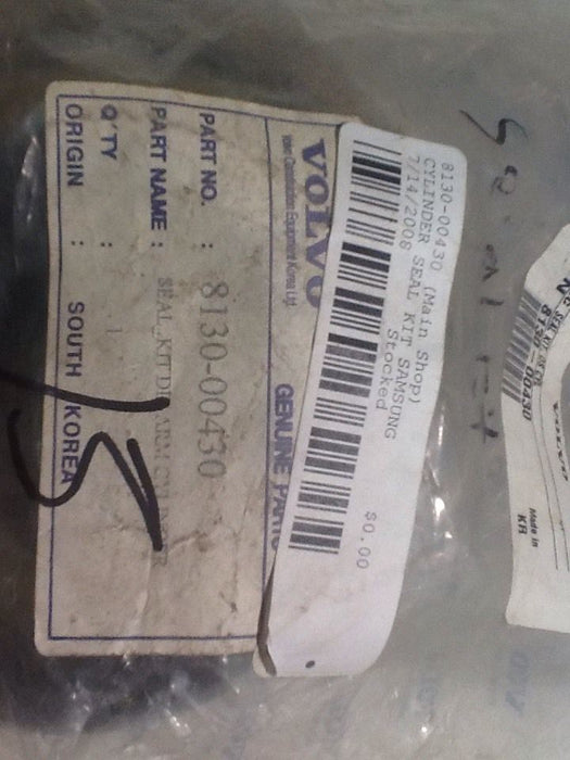 Volvo Cylinder Seal Kit 8130-00430 NOS