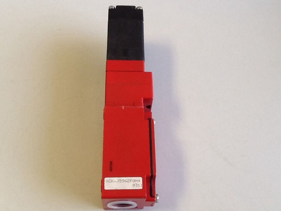 Telemecanique Interlock Switch XCK-J5962F0H4 NOS
