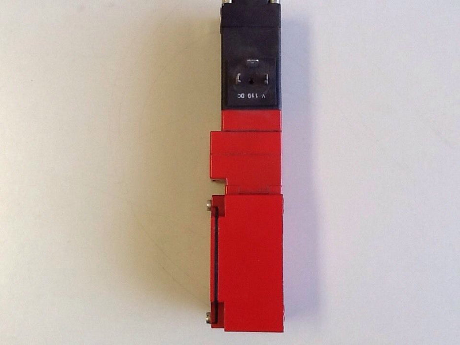 Telemecanique Interlock Switch XCK-J5962F0H4 NOS