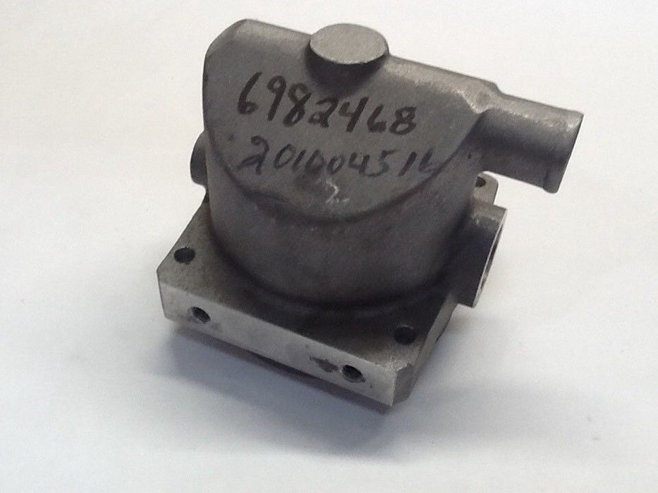 MCI 6982468 Transmission Cooler Cap NOS