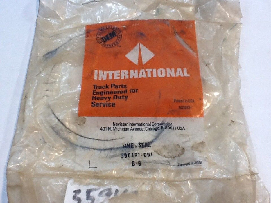 International 390491-C91 Oil Seal NOS