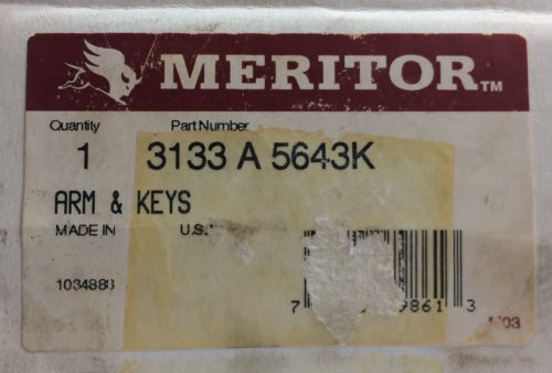 Meritor Tie Rod Arm w/ Keys 3133A5643K NOS
