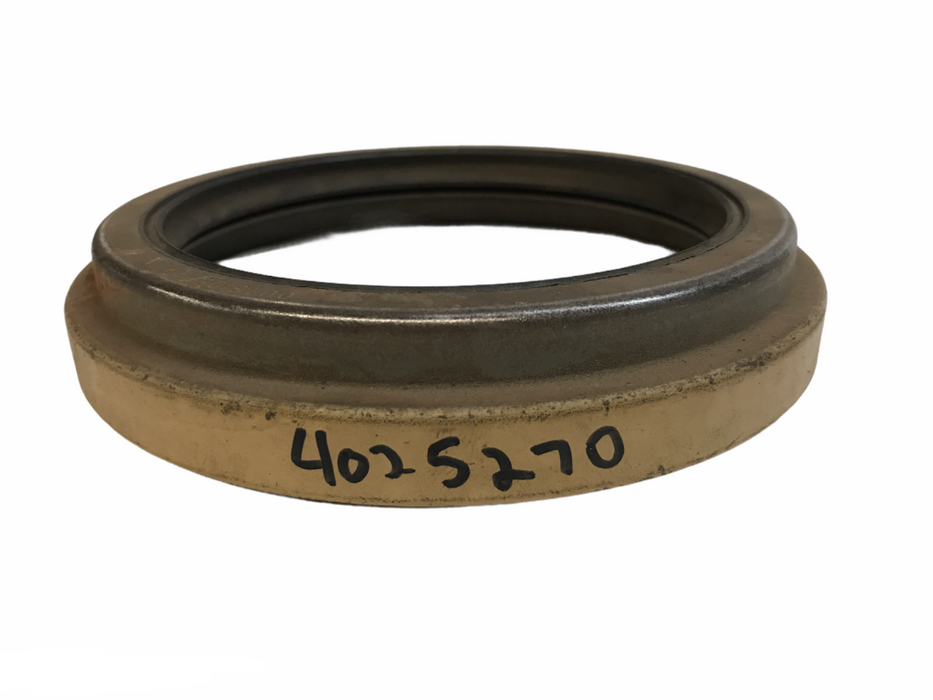 Cummins Front Crankshaft Seal 4025270 [Lot of 2] NOS