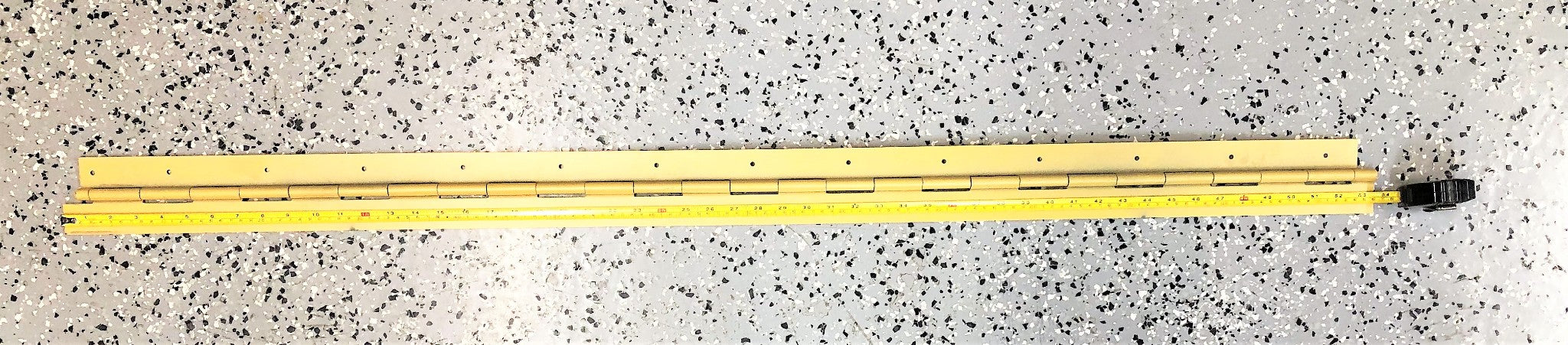 SALEM QUALITY EQUIPMENT Emergency Door Hinge 1006327400 NOS