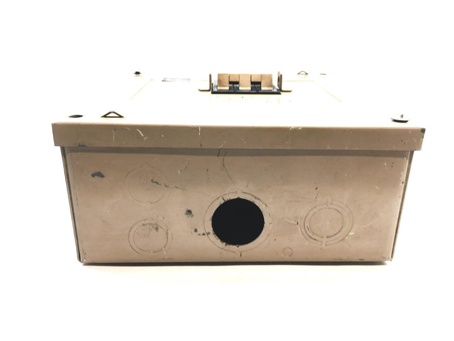 Cutler-Hammer Safetybreaker Load Center With 3 Pole Circuit Breaker CH4003 USED