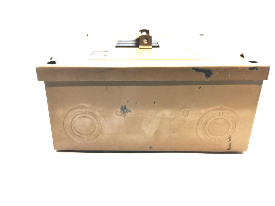 Cutler-Hammer Safetybreaker Load Center With 3 Pole Circuit Breaker CH4003 USED