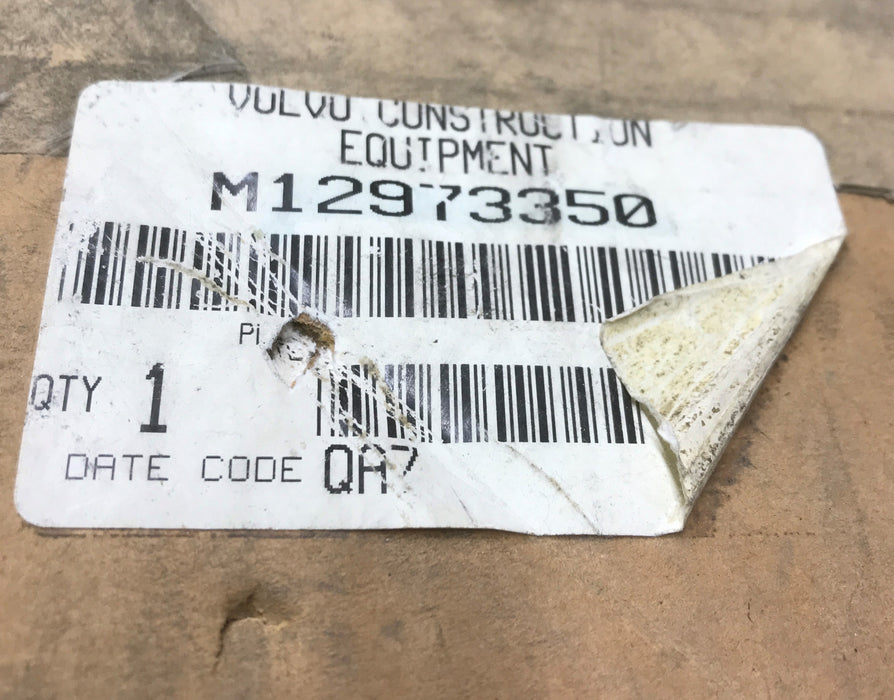 Volvo OEM Pressure Plate 12973350 (M12973350) NOS