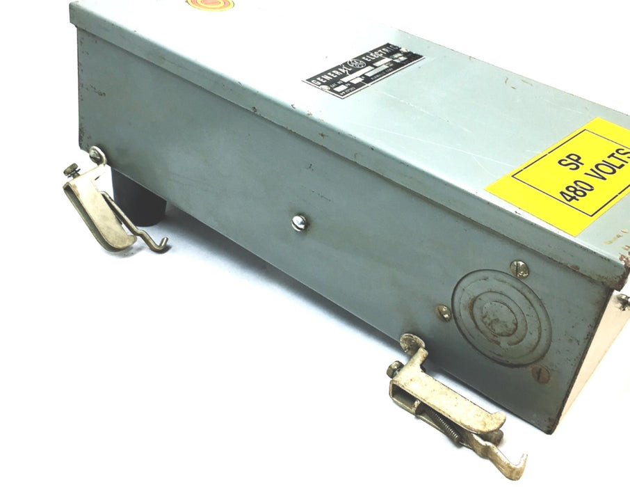 General Electric 3PH 40A 600V 3W Enclosure DFCE-3F040 (171303) USED
