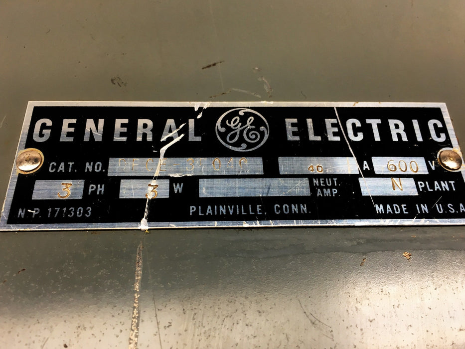 General Electric 3PH 40A 600V 3W Enclosure DFCE-3F040 (171303) USED