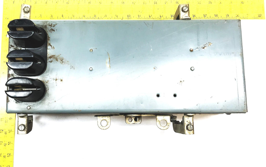 General Electric 3PH 40A 600V 3W Enclosure DFCE-3F040 (171303) USED
